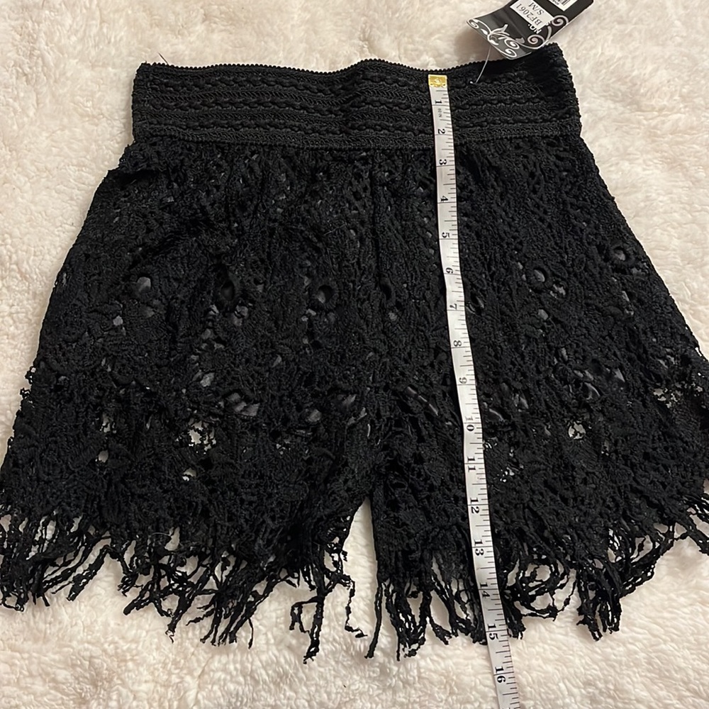 Black Crochet shorts- lined size s/m - elastic waist - Picture 3 of 8